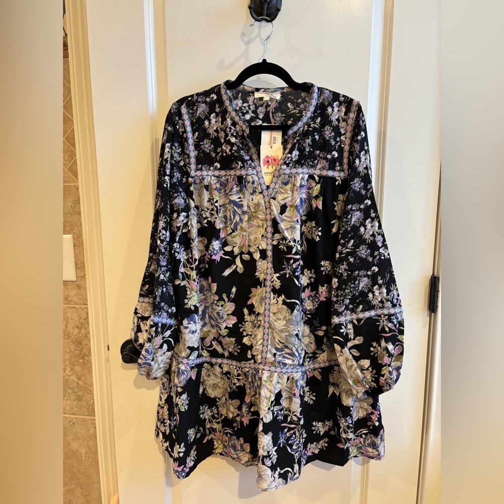 Super cute Entro dress, size L, NWT